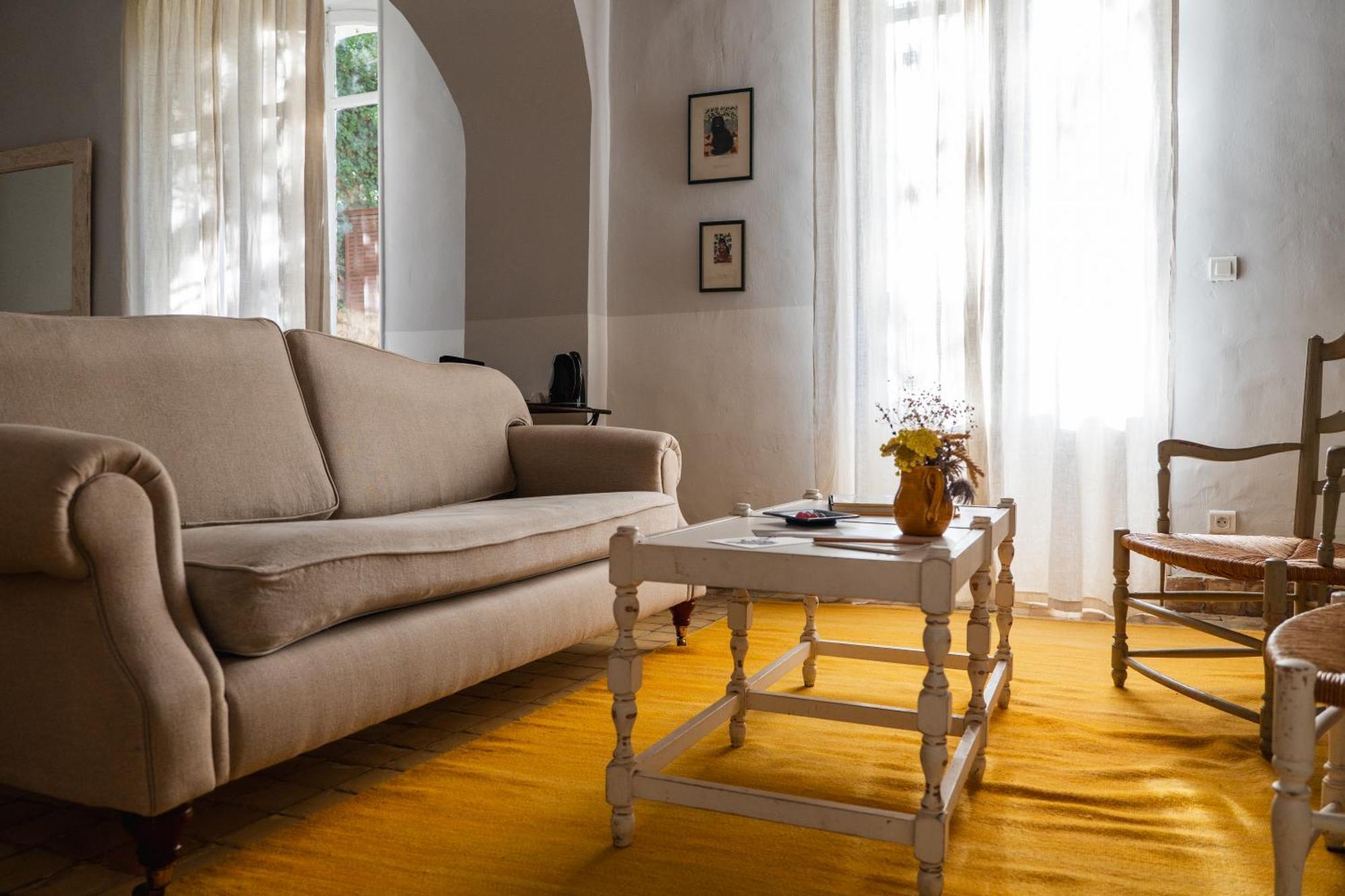 Le Galinier Lourmarin, A Beaumier Guesthouse Quarto foto
